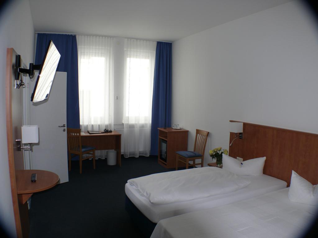 קובורג Hotel Garni - Haus Gemmer חדר תמונה