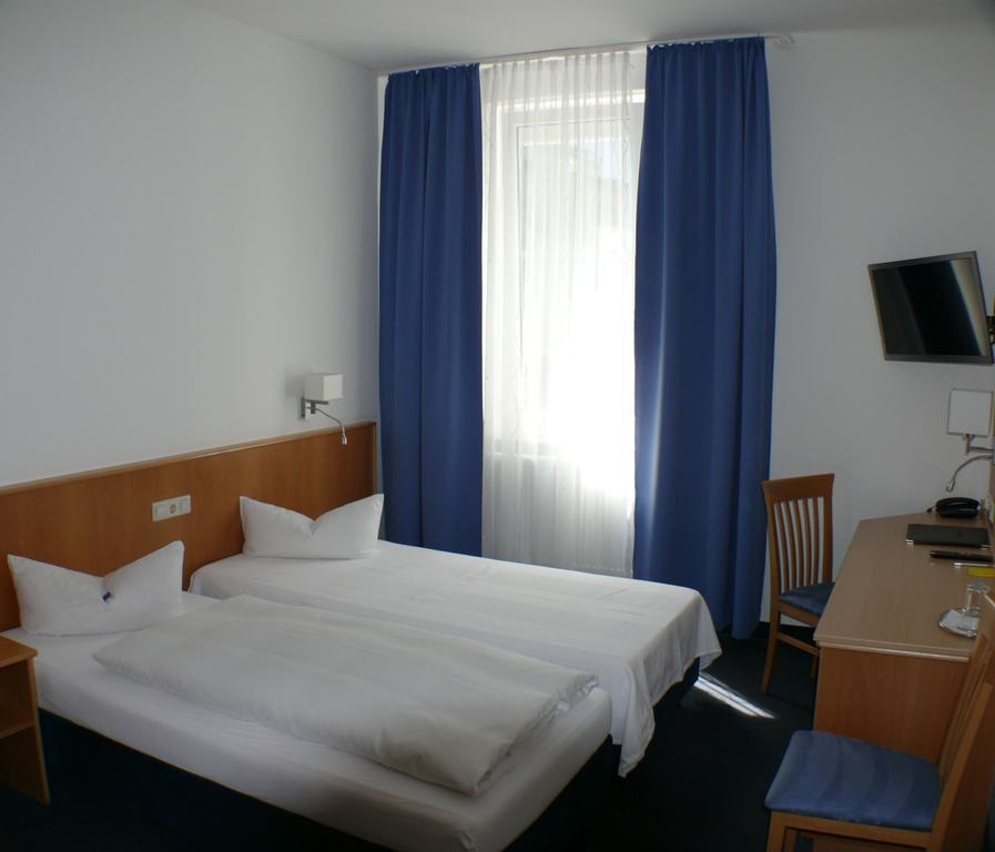 קובורג Hotel Garni - Haus Gemmer חדר תמונה