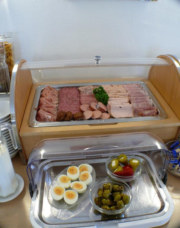 קובורג Hotel Garni - Haus Gemmer מראה חיצוני תמונה