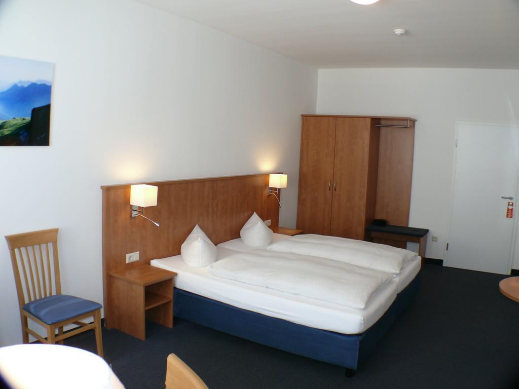 קובורג Hotel Garni - Haus Gemmer חדר תמונה